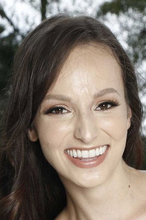Lexi Luna portrait