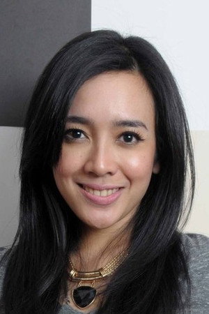 Dhea Ananda portrait