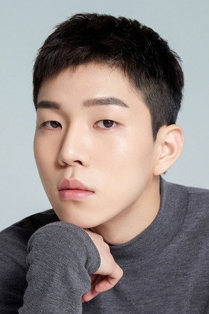 Yoo In-soo portrait