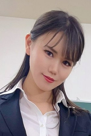 Kana Hoshi portrait