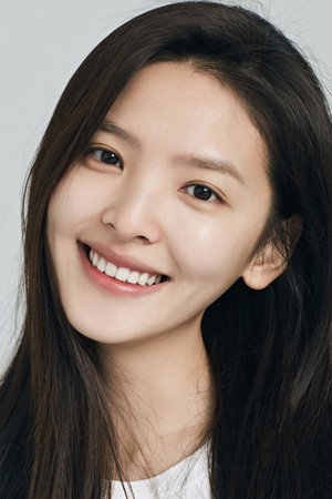 Zhang Ruonan portrait