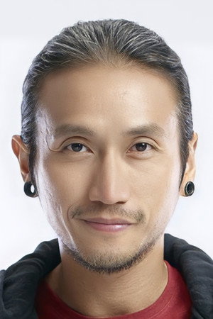 Artiwara Kongmalai portrait