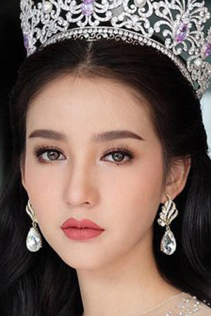 Rinrada Thurapan portrait