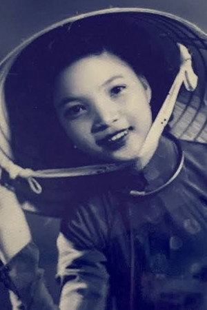 Lê Mai portrait