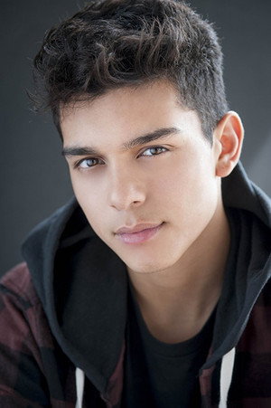 Anthony Keyvan portrait