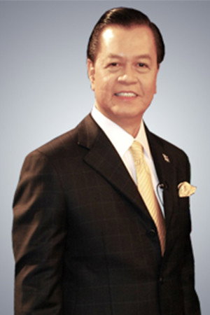 Noli De Castro portrait