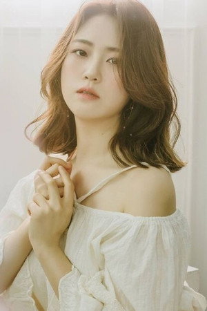 Lee Sae-byeok portrait