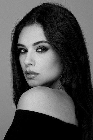 Nicole Maines portrait