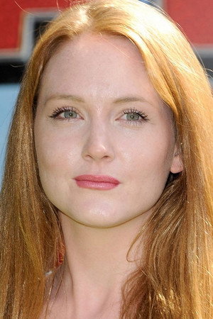 Olivia Hallinan portrait