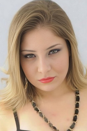 Nina Lins portrait