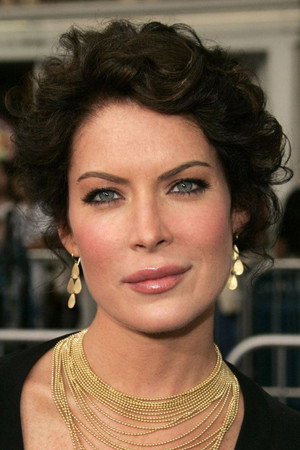 Lara Flynn Boyle portrait