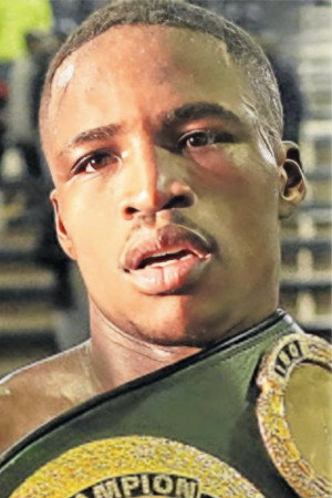 Lusanda Komanisi portrait