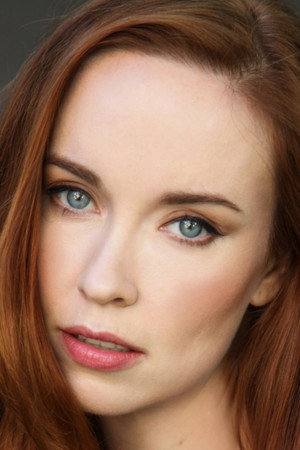 Elyse Levesque portrait