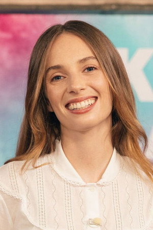 Maya Hawke portrait