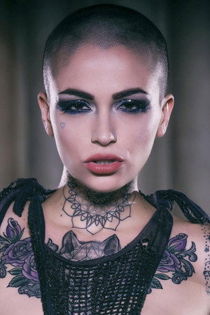 Leigh Raven portrait