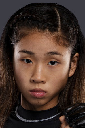 Victoria Lee portrait