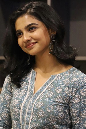 Mamitha Baiju portrait