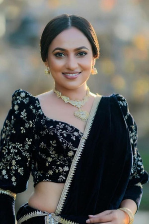 Udari Warnakulasooriya portrait