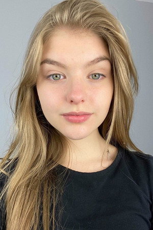 Lyliana Wray portrait