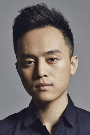 Liu Tong portrait