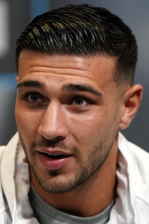 Tommy Fury portrait