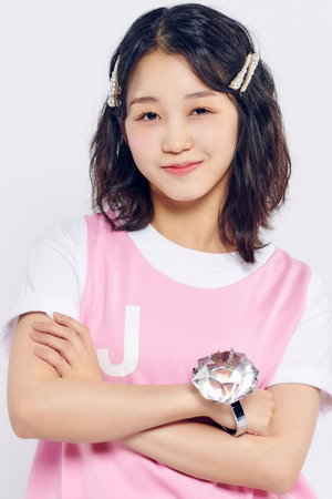 Ezaki Hikaru portrait