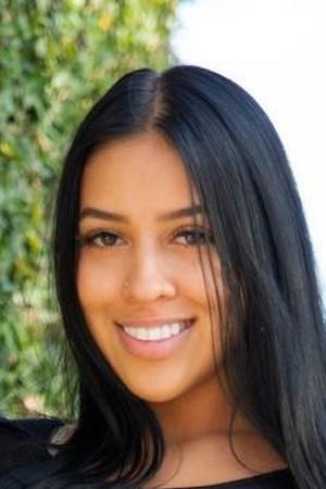 Jenny Tovar portrait