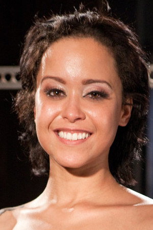 Mia Austin portrait