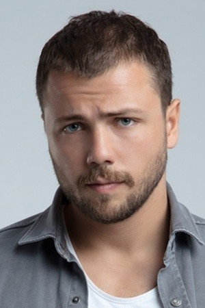 Tolga Sarıtaş portrait
