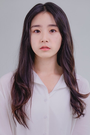 Sung Yoo-na portrait