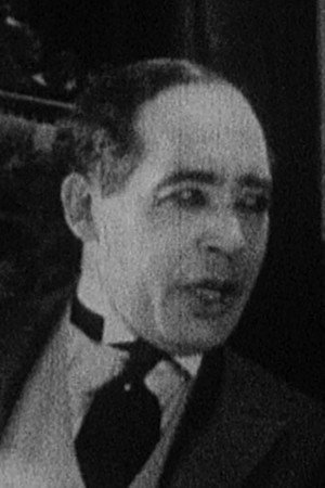 Lou Vernon portrait