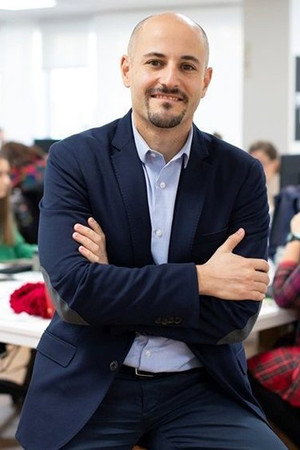 Sergio Molina portrait