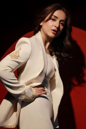 Yumna Zaidi portrait