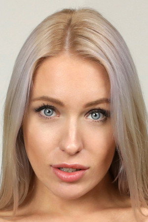 Angelika Grays portrait
