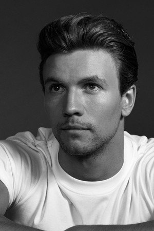 Leo Suter portrait