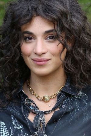 Camélia Jordana portrait
