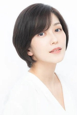 Megumi Oji portrait