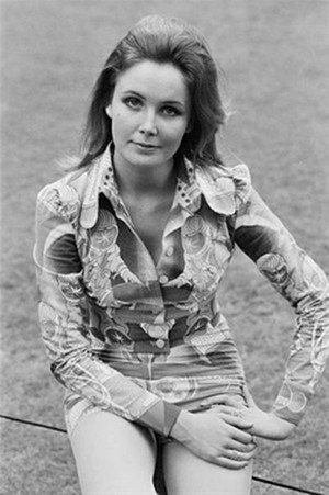 Pippa Steel portrait