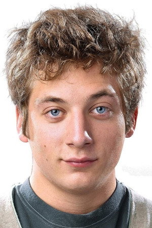 Jeremy Allen White portrait