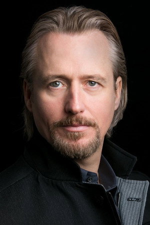 Linus Roache portrait