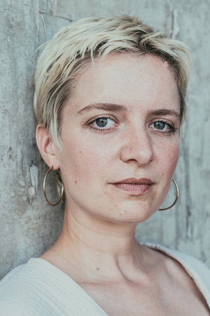 Lena Entezami portrait