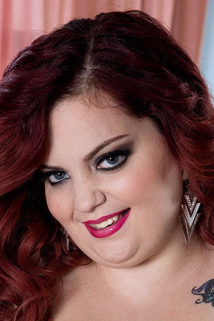 Sashaa Juggs portrait