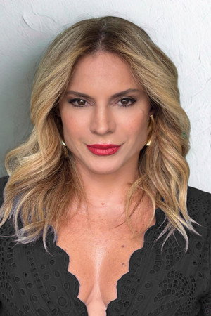 Maíra Charken portrait
