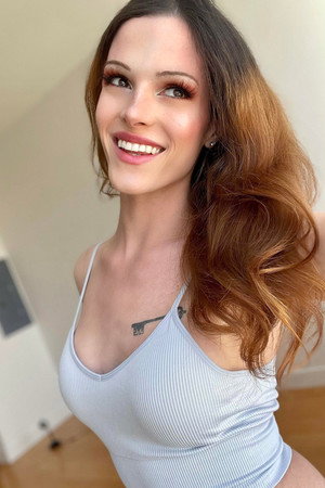 Carrie Emberlyn portrait