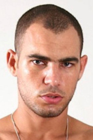 Guy Tavares portrait