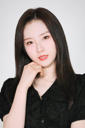 HaSeul portrait