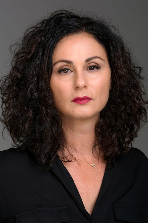 Hanna Azoulay Hasfari portrait