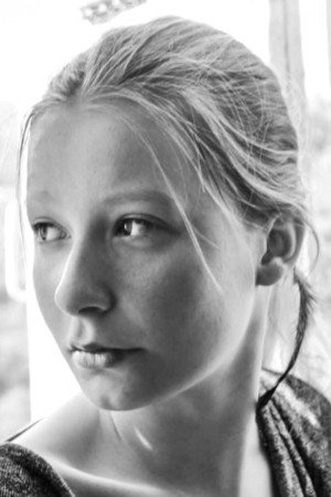 Flore Pensaert portrait
