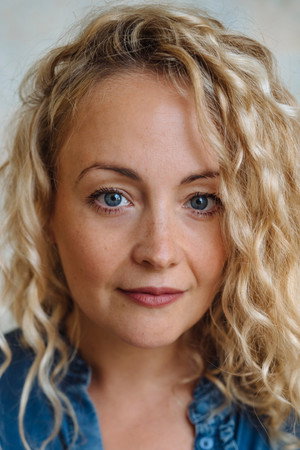 Victoria Elliott portrait