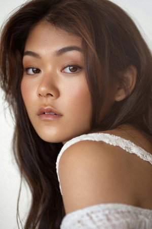 Momona Tamada portrait